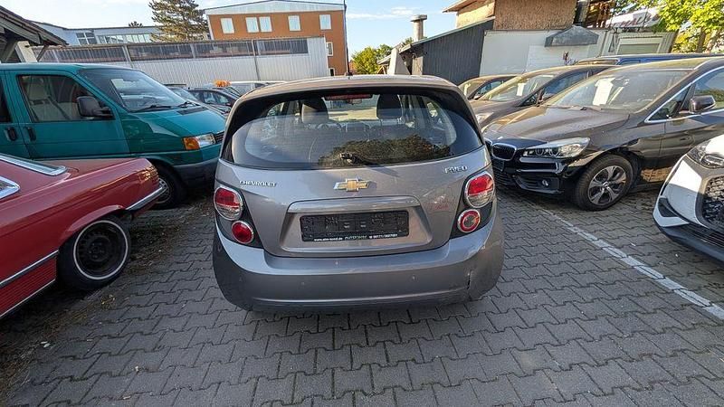 Używany Chevrolet Aveo LT 86 KM (63 kW) 2012 Szary Hatchback