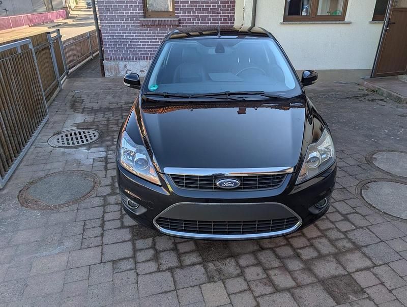 Gebraucht Ford Focus 115 PS (84 kW) 2008 Schwarz Limousine