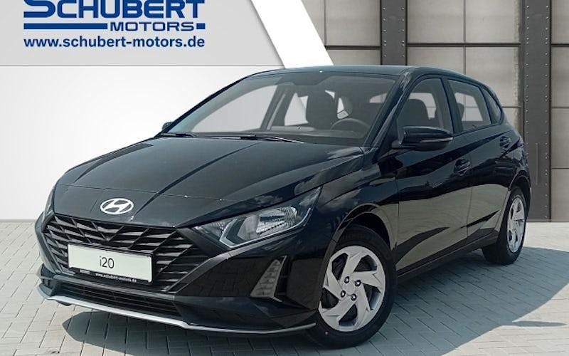 Schwarz Neu 2025 Hyundai i20 Select Limousine | 19.590 € (Fairer Preis) - Bild 1/4