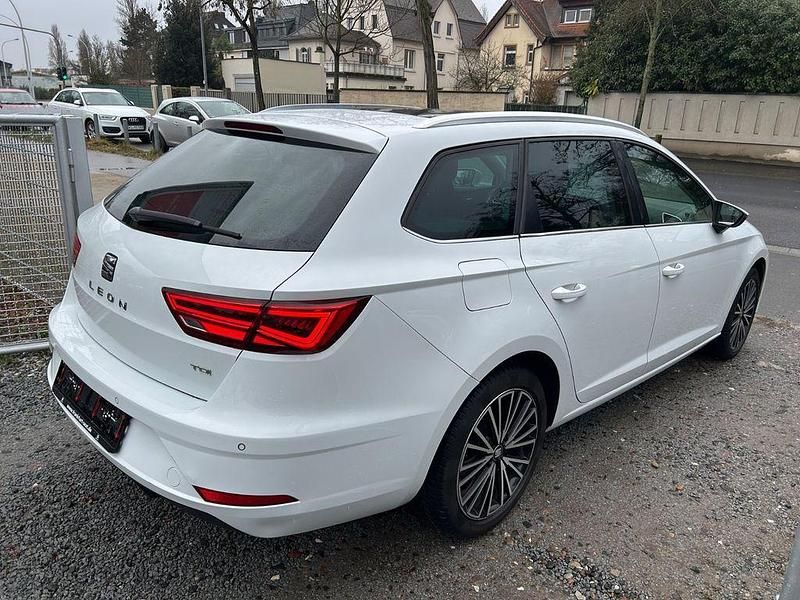 Gebraucht Seat Leon ST XCELLENCE 150 PS (110 kW) 2017 Weiß Kombi