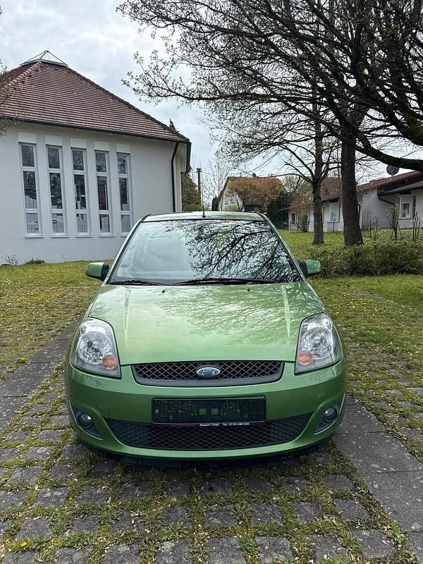 Gebraucht Ford Fiesta 80 PS (58 kW) 2007 Kleinwagen