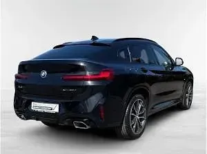 Gebraucht BMW X4 190 PS (139 kW) 2025 Schwarz (black sapphire metallic) SUV