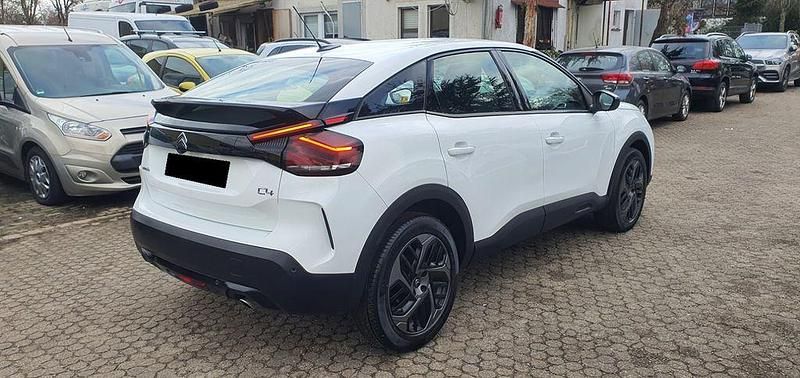 Gebraucht Citroën C4 Feel 131 PS (96 kW) 2022 Weiß Limousine