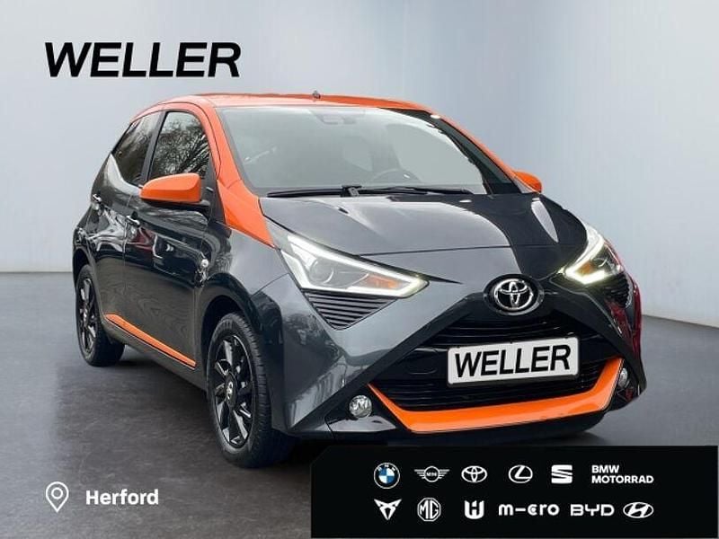 Gebraucht Toyota Aygo Premium 72 PS (52 kW) 2020 Grau Kleinwagen