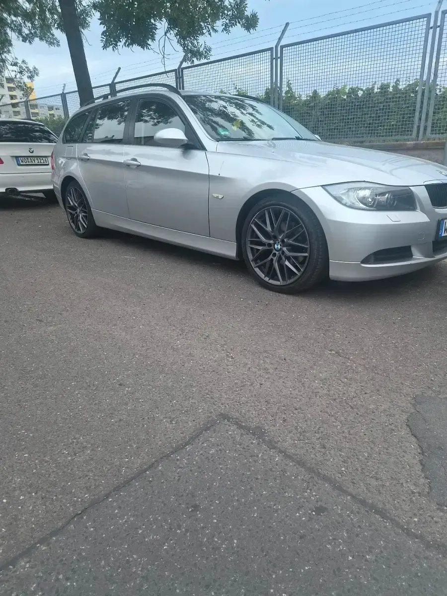 Gebraucht BMW 318 143 PS (105 kW) 2008 Silber Kombi