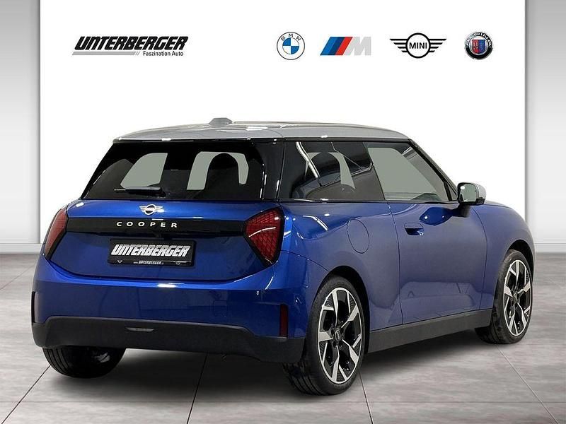 Gebraucht Mini Cooper Favoured 135 kW (184 PS) 2024 Blau Kleinwagen