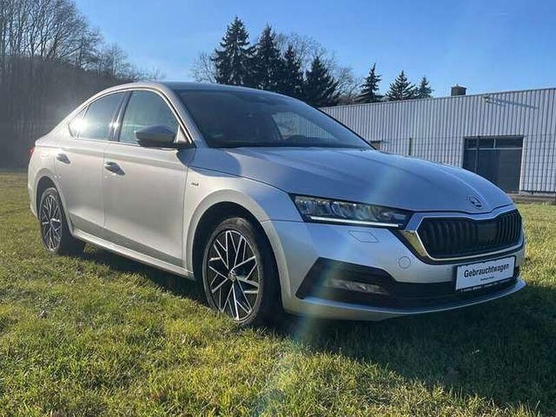 Silber Gebraucht 2022 Skoda Octavia | 18.890 € (Fairer Preis) - Bild 1/4