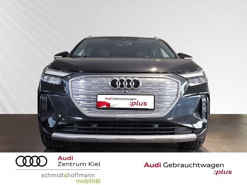 Gebraucht Audi Q4 e-tron Advanced 150 kW (204 PS) 2023 Mythosschwarz metallic SUV