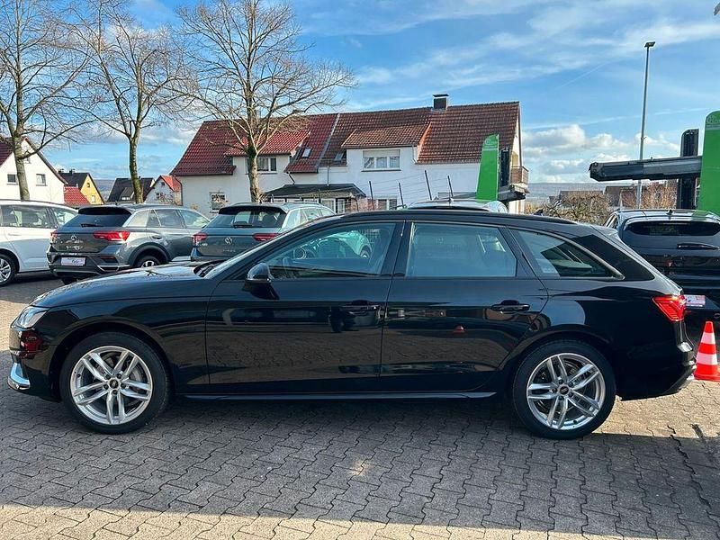 Gebraucht Audi A4 Advanced Plus 204 PS (150 kW) 2022 Schwarz Kombi