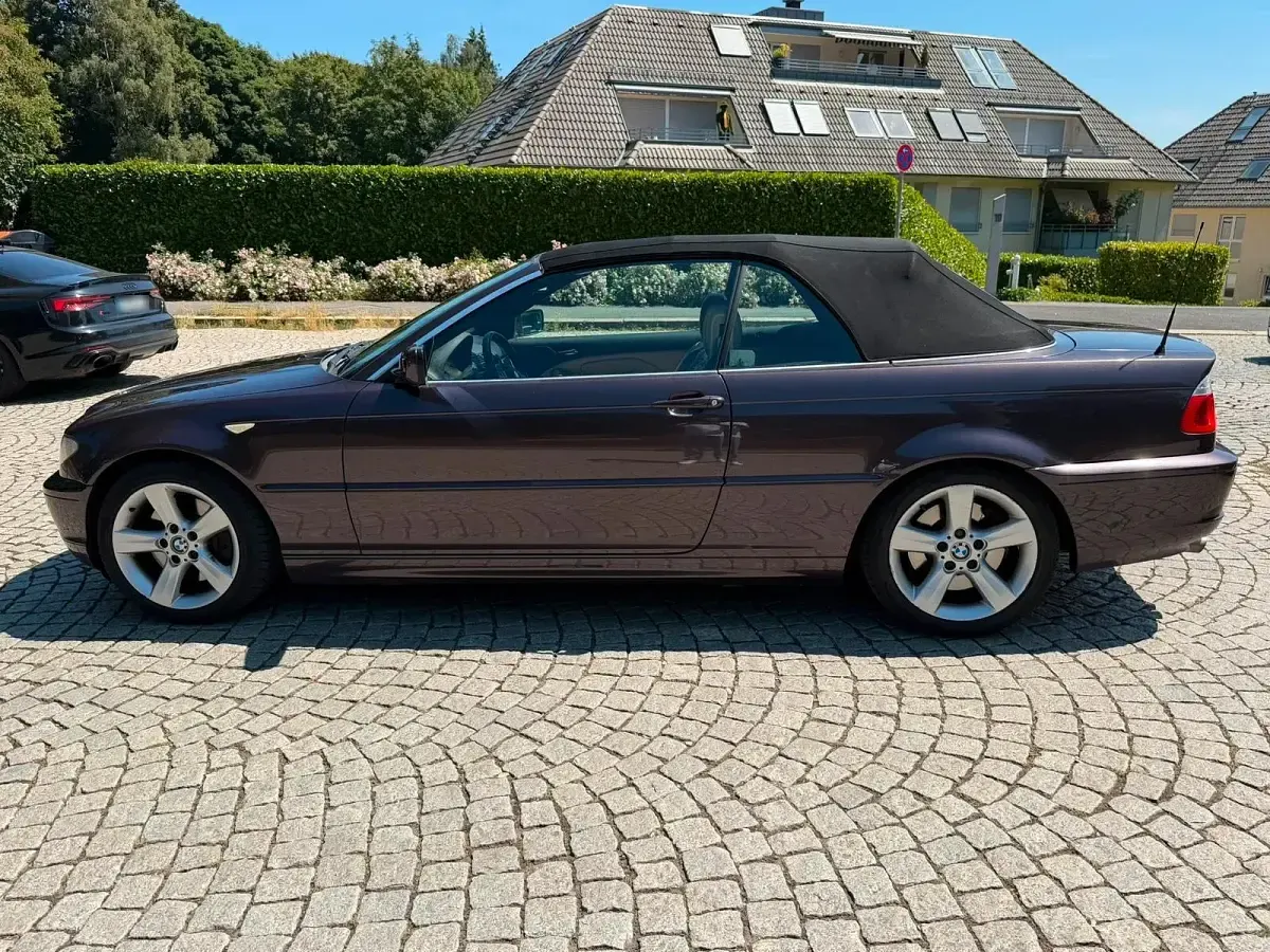 Gebraucht BMW 330 Cabriolet 231 PS (169 kW) 2004 Violet Cabrio