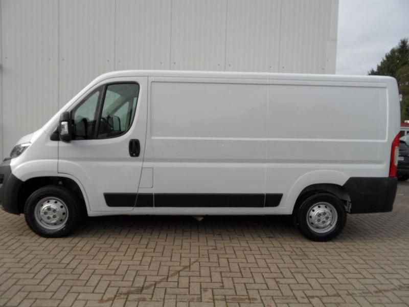 Gebraucht Opel Movano Edition 140 PS (102 kW) 2024 Casablancaweiß Van