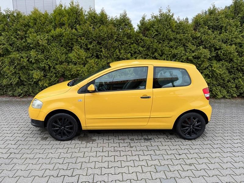 Gebraucht VW Fox Style 55 PS (40 kW) 2010 Gelb Kleinwagen