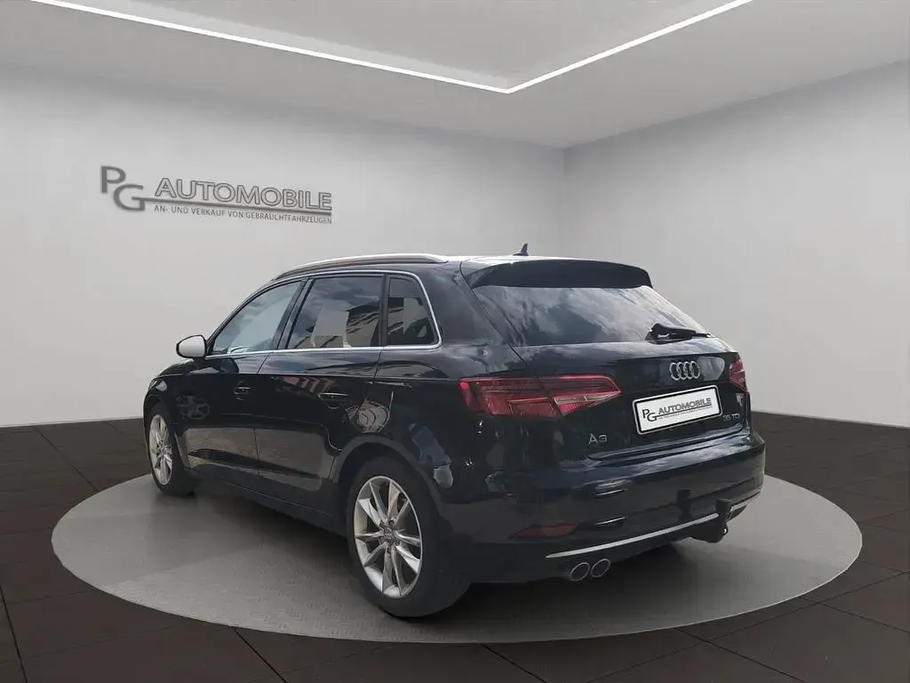 Gebraucht Audi A3 Sport 150 PS (110 kW) 2020 Schwarz Limousine