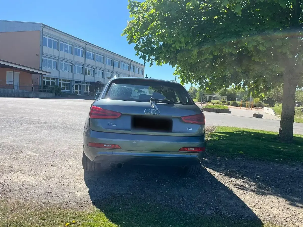 Gebraucht Audi Q3 177 PS (130 kW) 2011 Grau SUV