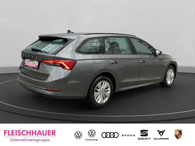 Gebraucht Skoda Octavia Ambition 116 PS (85 kW) 2022 Grau Kombi