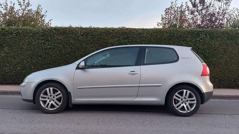 Silber Gebraucht 2007 VW Golf V Limousine | 2.490 € (Guter Preis) - Bild 1/4