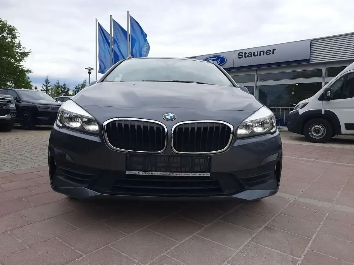 Gebraucht BMW 216 Gran Tourer Advantage 116 PS (85 kW) 2019 Grau Van / Kleinbus