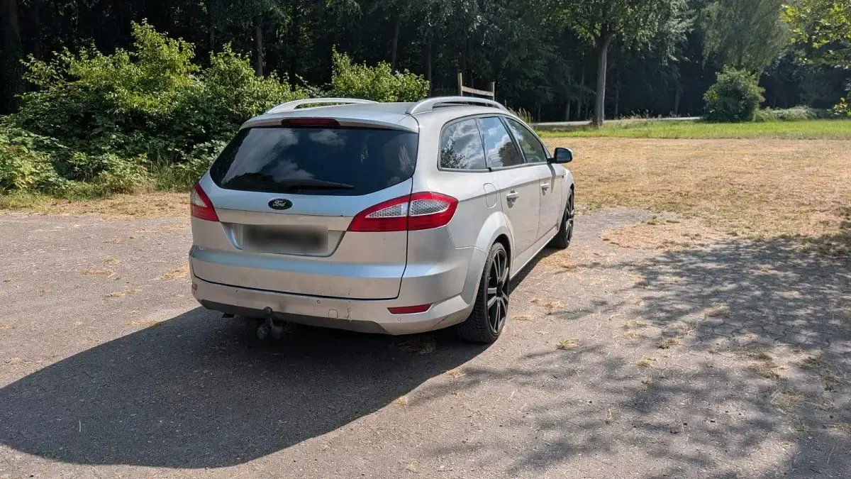 Gebraucht Ford Mondeo 140 PS (102 kW) 2010 Kombi