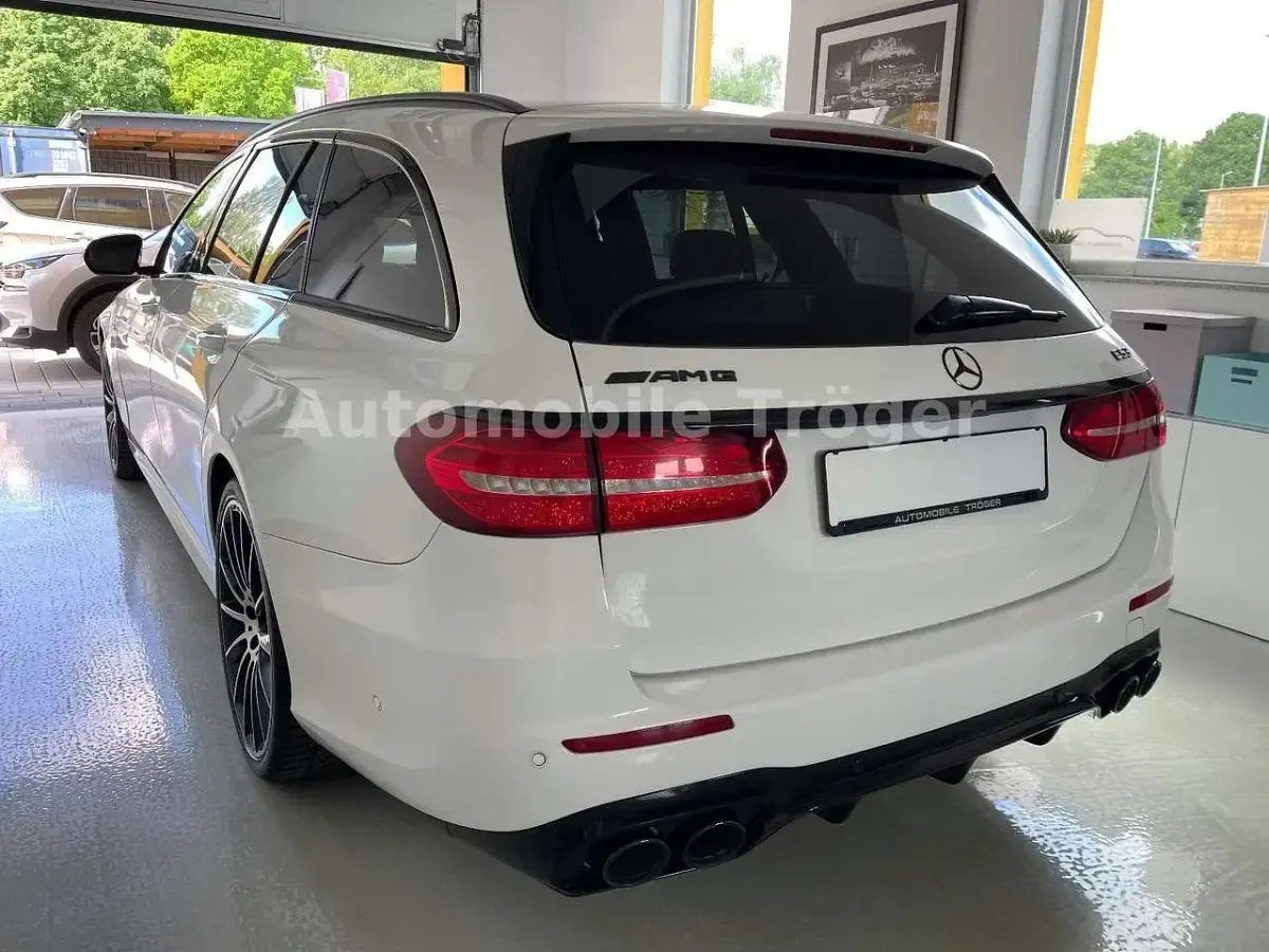 Gebraucht Mercedes E53 AMG AMG 435 PS (319 kW) 2018 Weiß Kombi