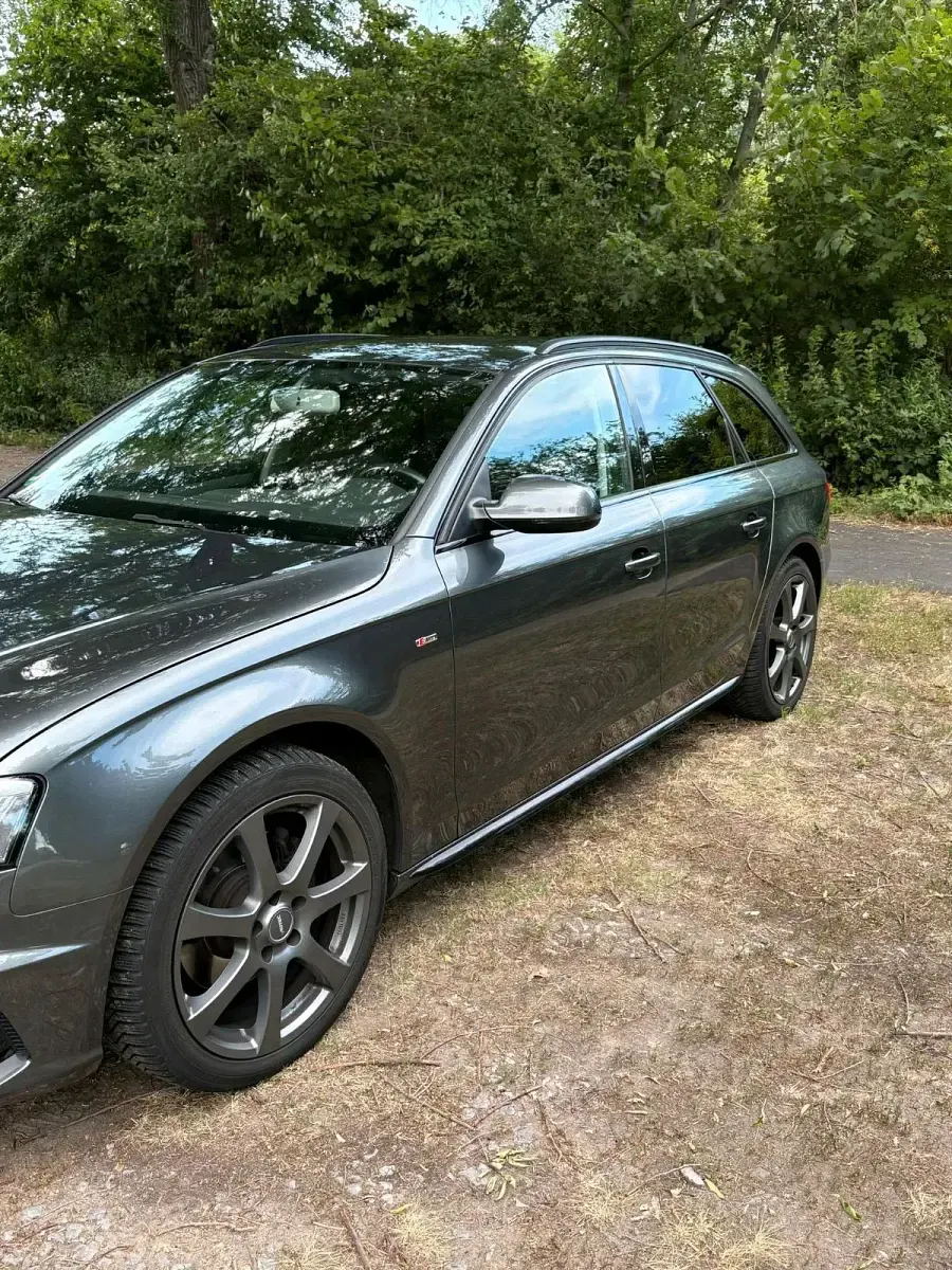 Gebraucht Audi A4 S-Line 190 PS (139 kW) 2015 Grau Kombi