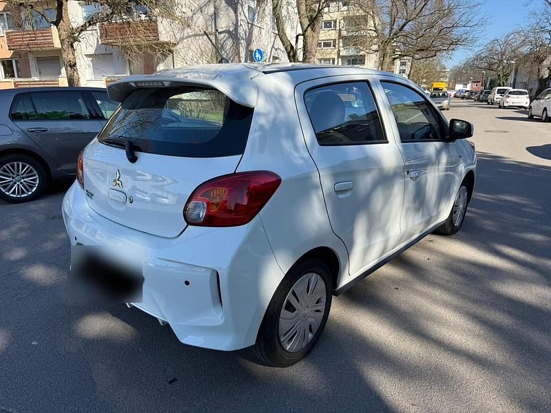 Gebraucht Mitsubishi Space Star 71 PS (52 kW) 2022 Weiß Kleinwagen