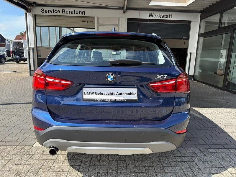 Gebraucht BMW X1 xLine 140 PS (102 kW) 2017 Blau SUV