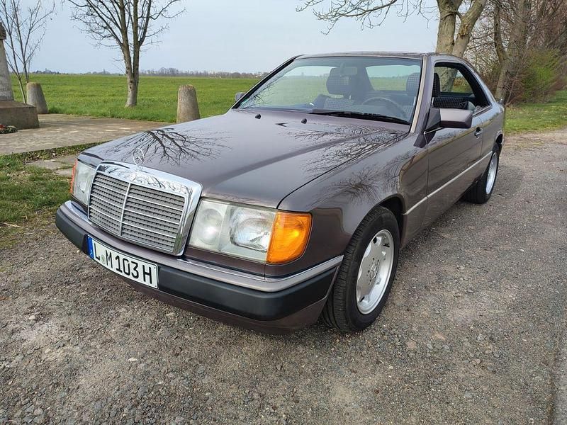 Gebraucht Mercedes E300 179 PS (131 kW) 1991 Coupé