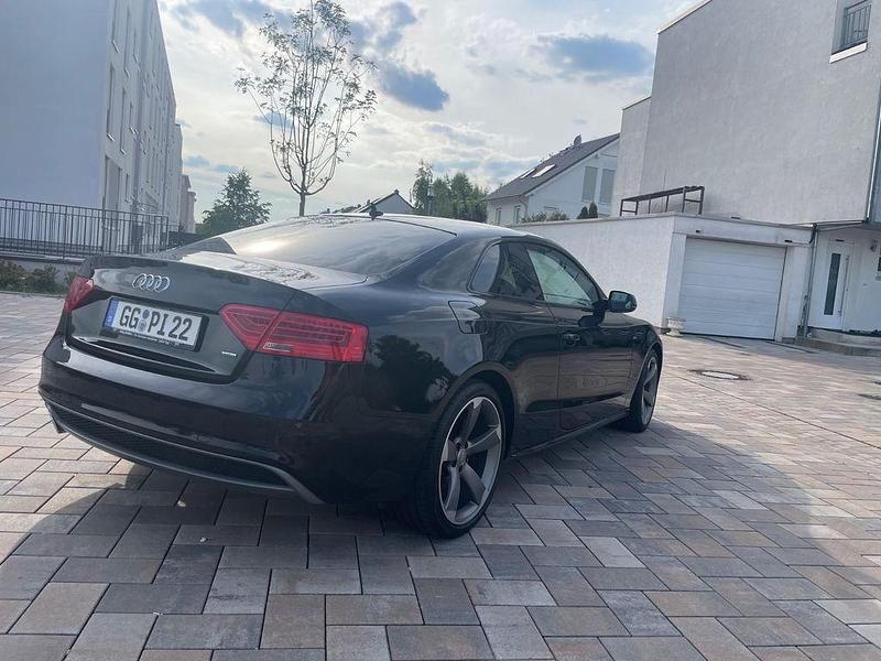 Gebraucht Audi A5 Sport 190 PS (139 kW) 2014 Schwarz Coupé