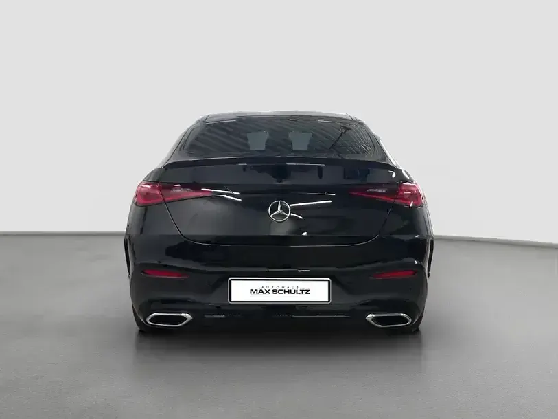 Gebraucht Mercedes GLC300 AMG 258 PS (189 kW) 2026 Schwarz SUV