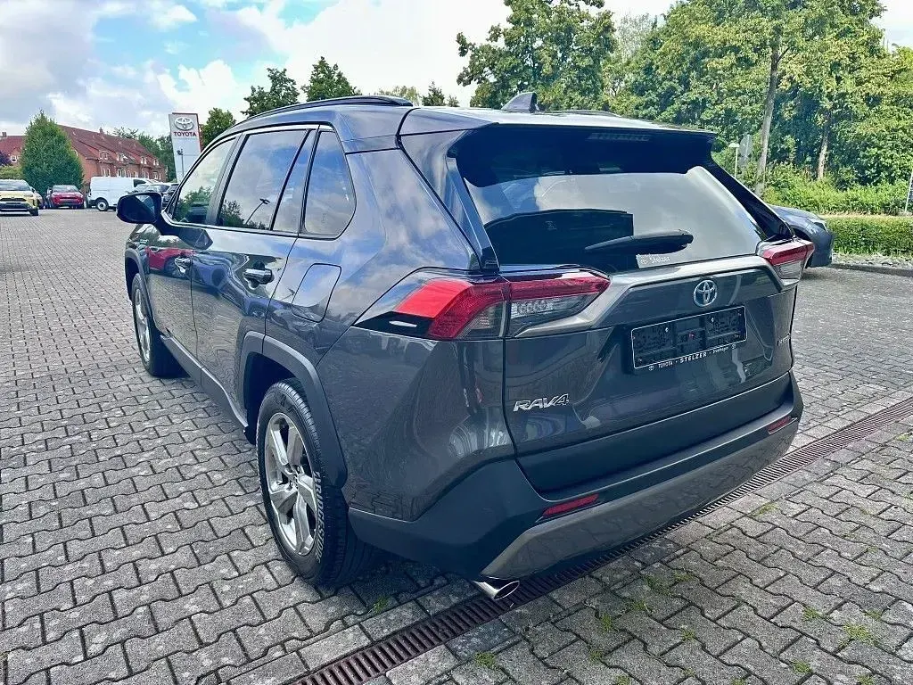 Gebraucht Toyota RAV4 Hybrid Plus 218 PS (160 kW) 2019 Marlingrau metallic SUV