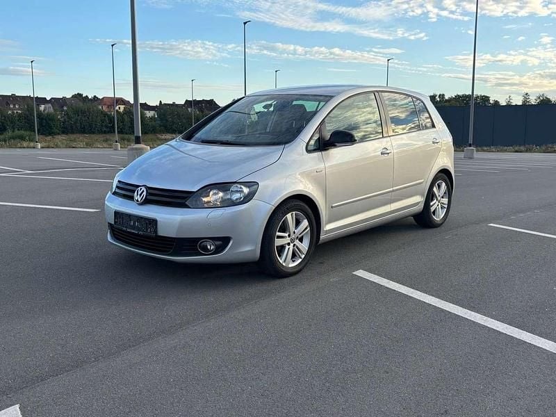 Reflexsilber Gebraucht 2012 VW Golf Plus Cross Match Van / Kleinbus | 6.499 € (Fairer Preis) - Bild 1/4
