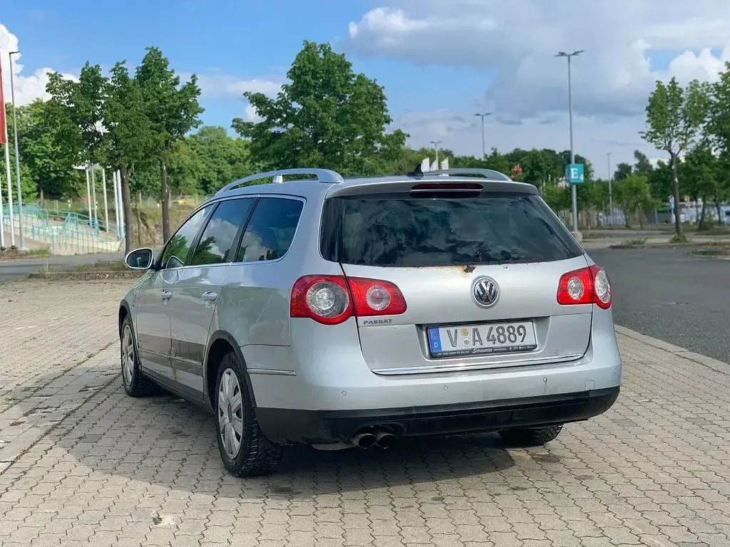 Gebraucht VW Passat Individual 170 PS (125 kW) 2009 Silber Limousine