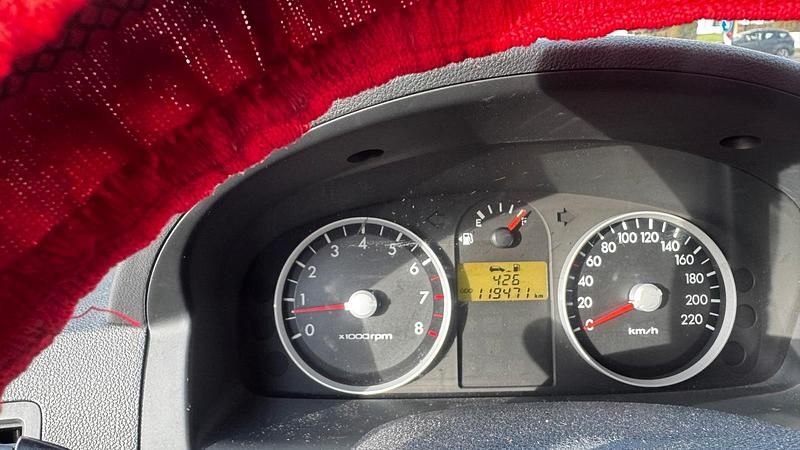 Gebraucht Hyundai Getz 71 PS (52 kW) 2007 Silber Kleinwagen