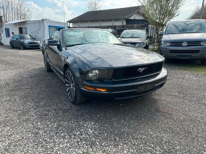 Schwarz Gebraucht 2007 Ford Mustang GT Cabrio | 12.500 € - Bild 1/4