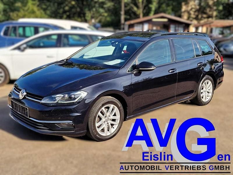 Deep black perleffekt Gebraucht 2020 VW Golf VII Kombi | 12.900 € (Superpreis) - Bild 1/4