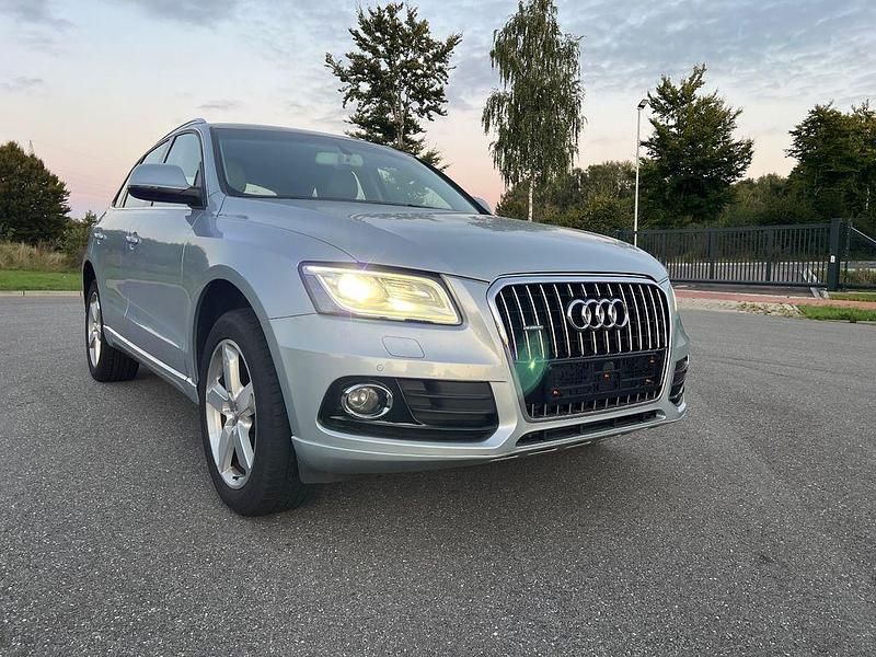 Silber Gebraucht 2012 Audi Q5 Ambiente SUV | 15.500 € (Etwas zu teuer) - Bild 1/4