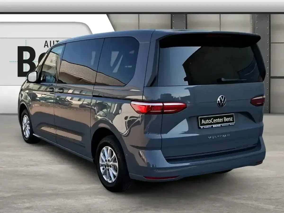 Neu VW Multivan 150 PS (110 kW) 2026 Grau Van / Kleinbus