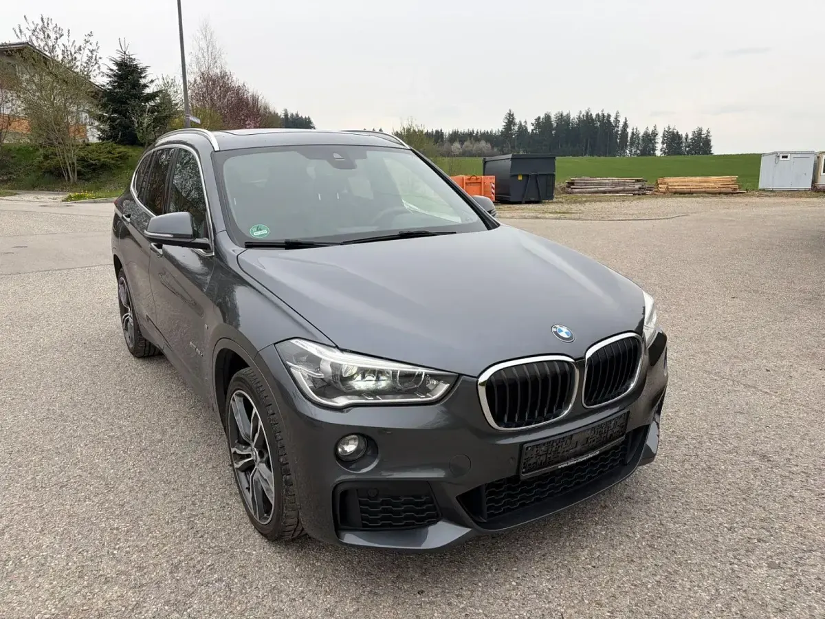 Gebraucht BMW X1 M Sport 231 PS (169 kW) 2017 Grau SUV