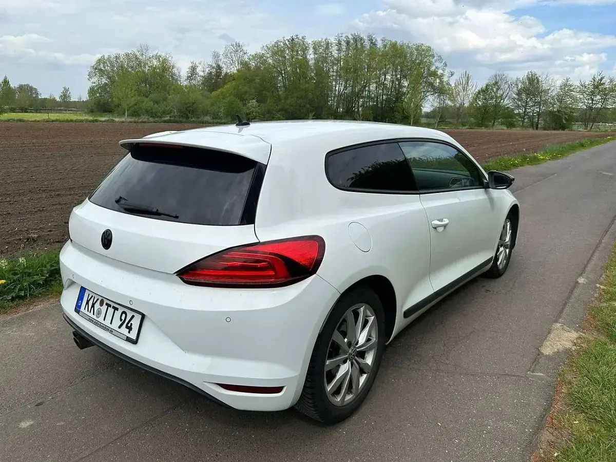 Gebraucht VW Scirocco 179 PS (131 kW) 2014 Weiß Coupé