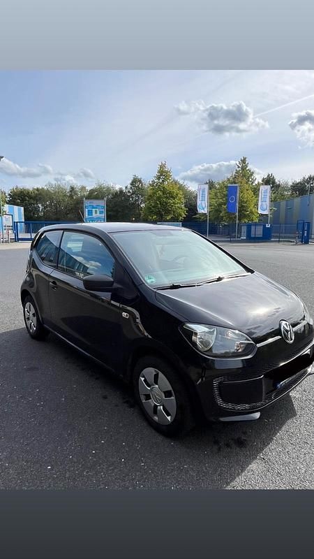 Schwarz Gebraucht 2015 VW up! take up! Kleinwagen | 3.400 € (Fairer Preis) - Bild 1/4
