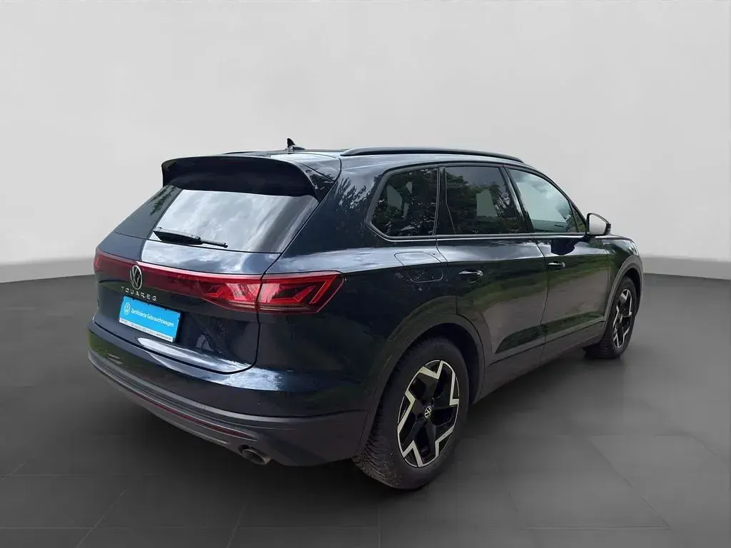 Gebraucht VW Touareg 231 PS (169 kW) 2025 Blau SUV