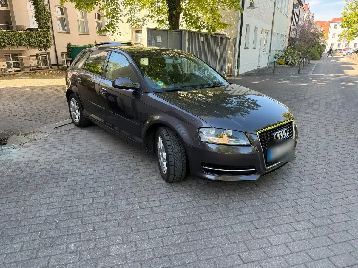 Usata Audi A3 125 CV (91 kW) 2011 Viola Utilitaria