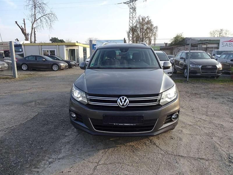 Gebraucht VW Tiguan Sportline 140 PS (102 kW) 2012 Pepper grey metallic SUV