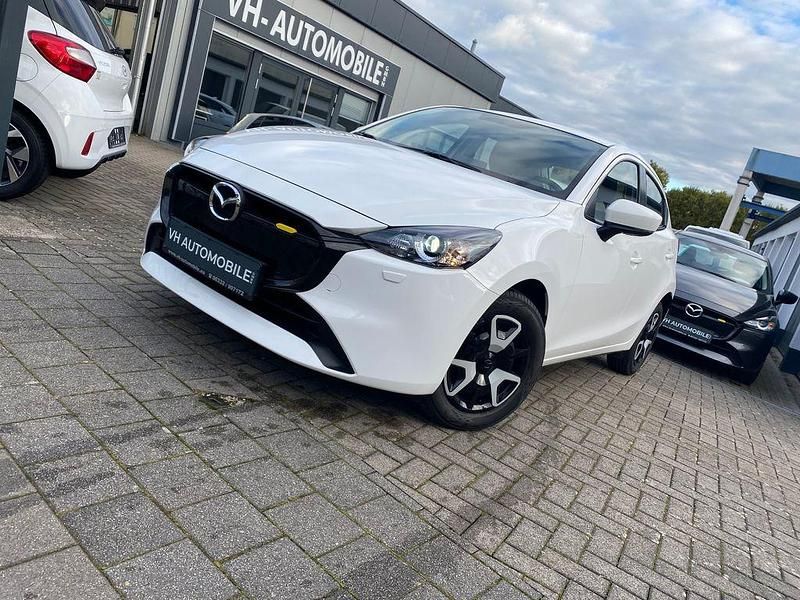 Gebraucht Mazda 2 Center-Line 90 PS (66 kW) 2024 Arctic white (a4d) Kleinwagen