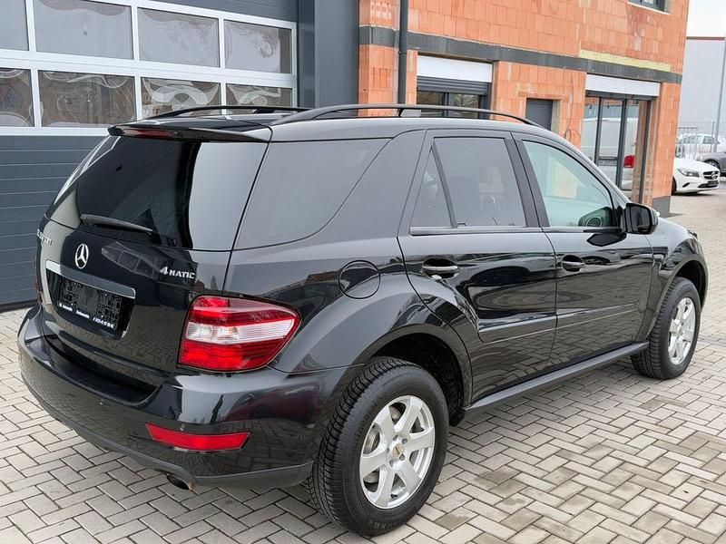 Gebraucht Mercedes ML280 190 PS (139 kW) 2008 Schwarz SUV