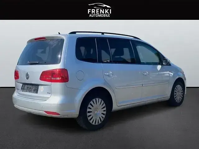 Gebraucht VW Touran Comfortline 140 PS (102 kW) 2011 Silber Van / Kleinbus