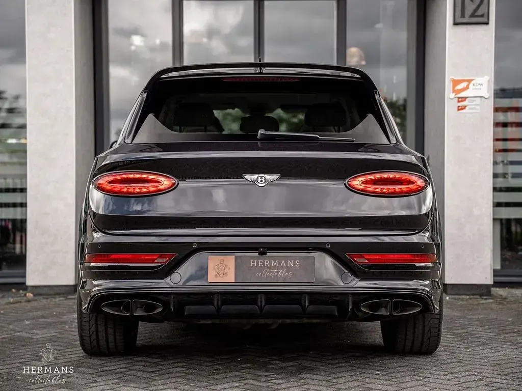 Gebraucht Bentley Bentayga 551 PS (405 kW) 2022 Schwarz SUV
