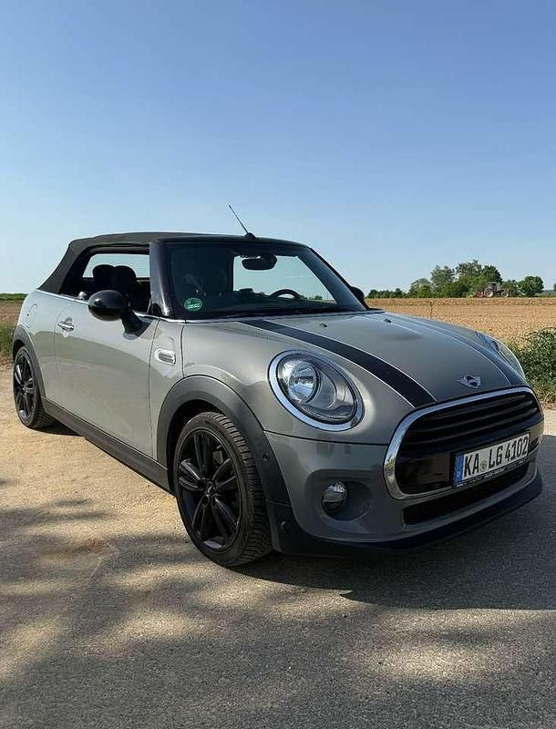 Grau Gebraucht 2017 Mini Cooper D Cabriolet Cabrio | 13.999 € (Fairer Preis) - Bild 1/4