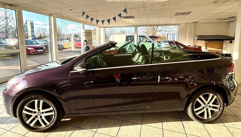 Dark purple metallic Gebraucht 2012 VW Golf Cabriolet Basis Cabrio | 10.795 € (Fairer Preis) - Bild 1/4