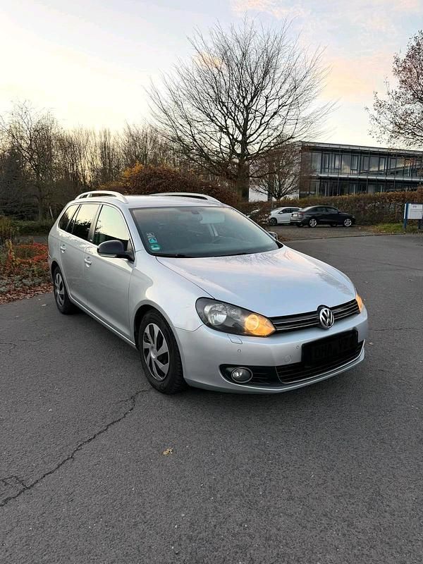 Silber Gebraucht 2012 VW Golf VI Edition Kombi | 3.850 € (Superpreis) - Bild 1/4